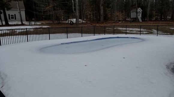 The pool! Looks inviting, right? :D