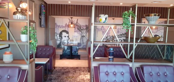 Lounge sitting area