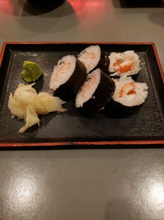Crab and shrimp roll