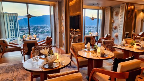The Level lounge