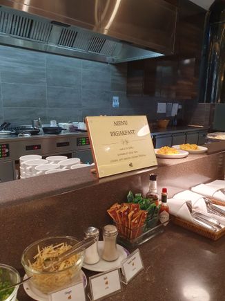 Live cooking station