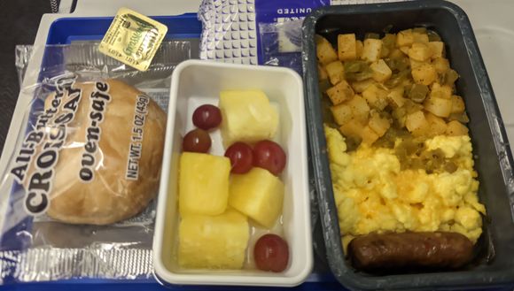 Lhr-IAH breakfast 7/10