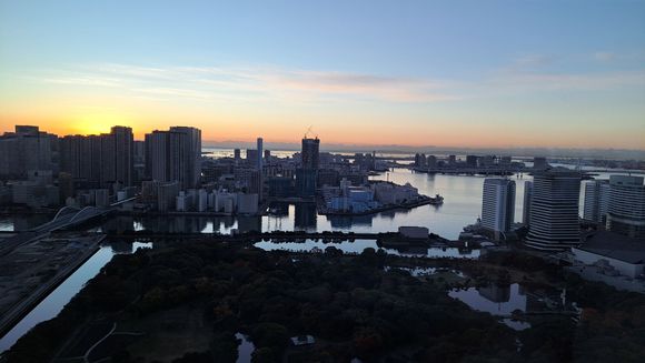 View from Rm 3325 ( bay view suite ) at conrad tokyo dec 2024
