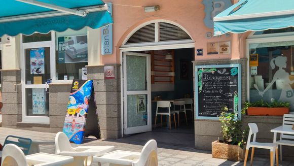Plan Bakery Café. 