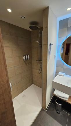 Nice large shower!