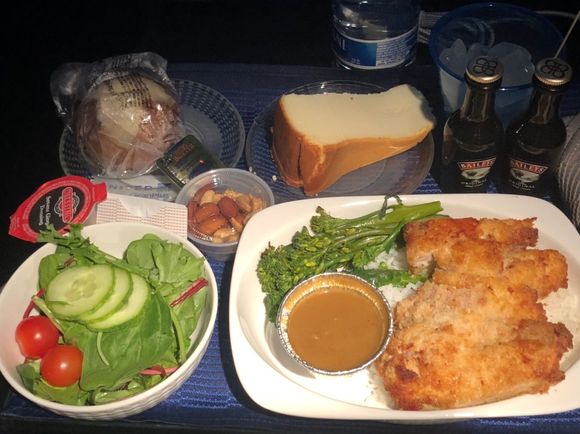 10/2, HNL-LAX, Katsu Chicken with Japanese curry sauce