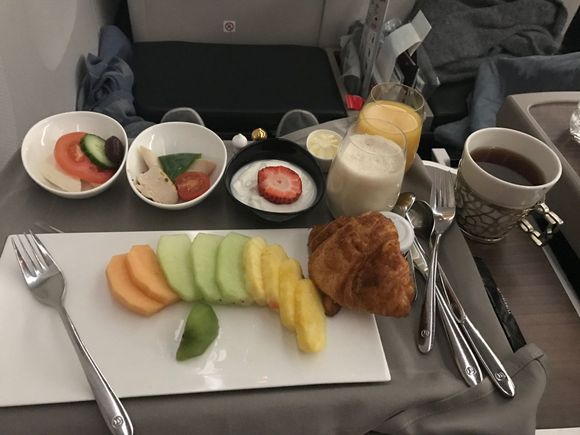 Breakfast, fruits are served before hot option