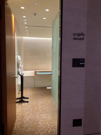 Jacuzzi suite