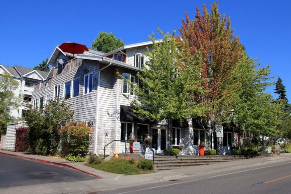 Wandering around Bainbridge