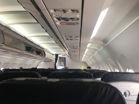 No Club curtain, cue: people (rightly) use the front toilet creating queues. There were 3 rows of CE on this flight. I was offered a POUG for £89 days before. 