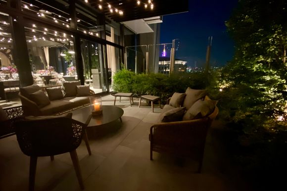 Terrace of the 86