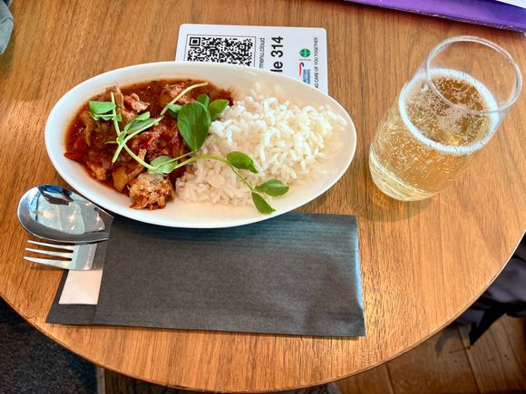 LGW South Lounge ; spicy chicken and rice