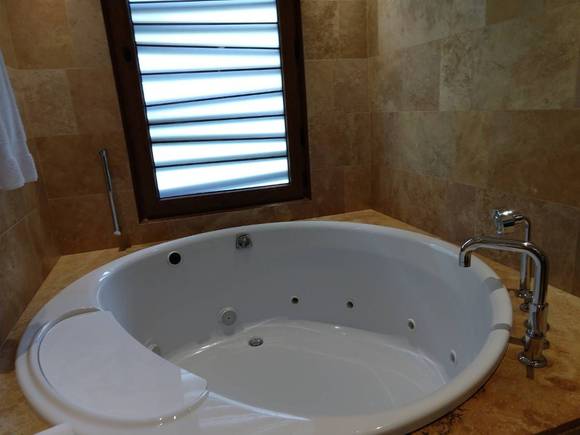 Jacuzzi