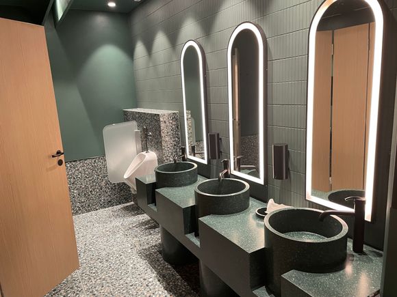 Men’s toilets