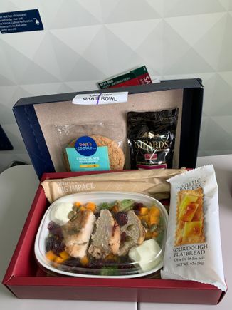 SEA-PSP chicken grain bowl. Surprisingly nice meal (also heard some pax around me tell the FA they were surprised this was actually decent). PSP is one of the stations still doing boxes