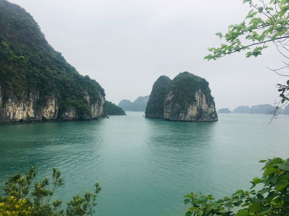 Bai Tu Long Bay