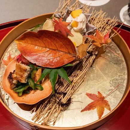 Hassun: Persimmons, Karasumi, Unagi