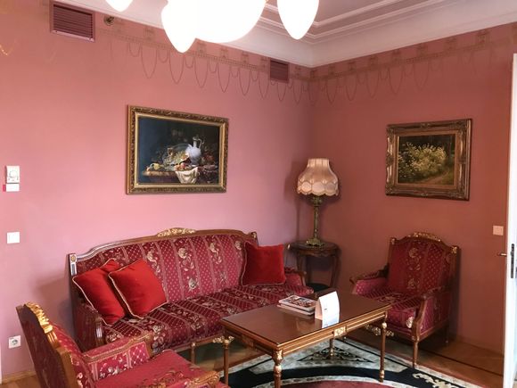 Living room of the Kremlin Suite