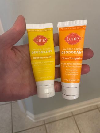 These are the lume deodorant travel sizes, I LOVE lume and it is now my go to deodorant, 