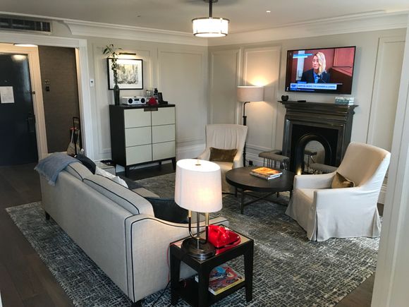 Seen from dining corner into living room and entry