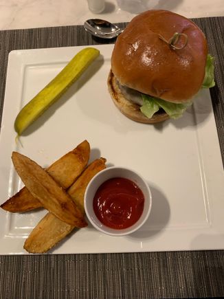 Mrs. KMXU ordered this. I got one, too. Some parts of my burger was salty (sea salt), otherwise, tasty!