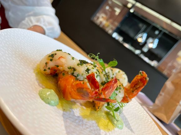 Grilled king prawns