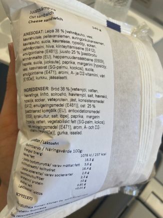 HEL-ARN sandwich ingredients Finnair business class