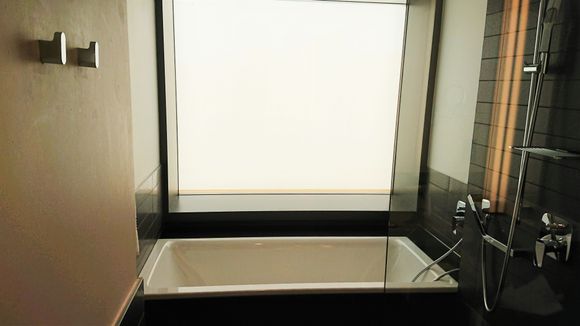 Bathtub Junior suite.
