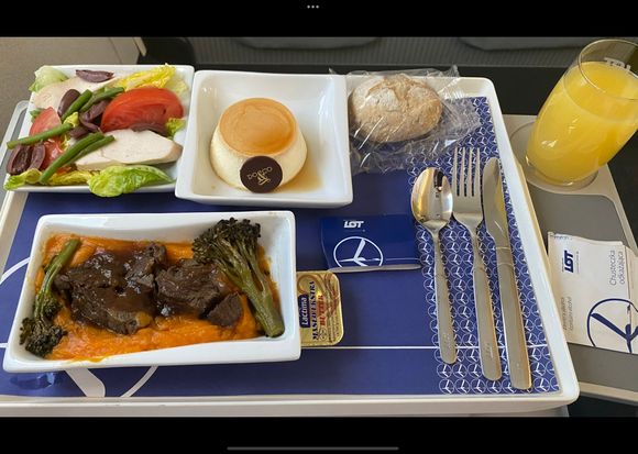 And one more option. Meat was tender and sauce was kinda carrot based. It was really tasty. WAW-DUB or DUB-WAW, back when they bother to fly to Ireland. 