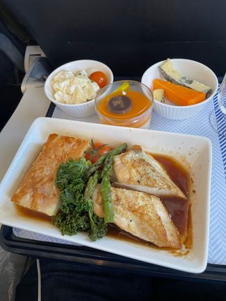 SOF-LHR this afternoon. No menus handed out, just a verbal one. Have to say all of this was superb & washed down with a couple of Malbec. Hats off to BA & D&C - a good showing!