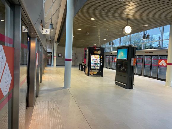 Waiting for CDGval