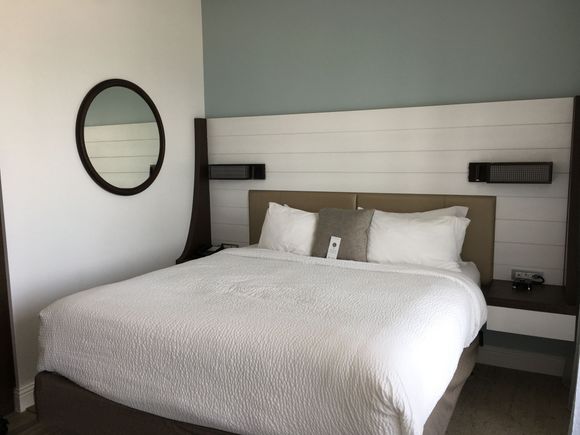King bed suite