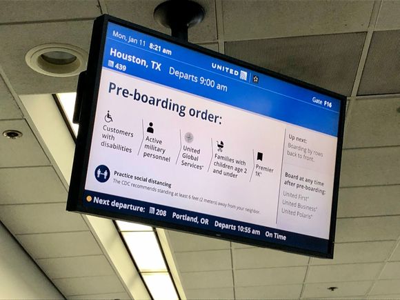 SFO - IAH 737-800 Flight 439 Seat 4E
9:00AM - 2:53PM Skewed.
8:48AM - 2:38PM Actual.


