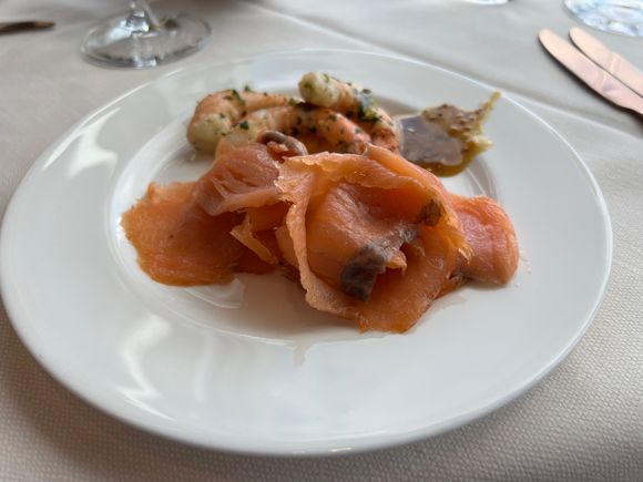Smoked Salmon & Prawns