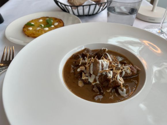 DoN  Stew masquerading as Veal Zurich style

After