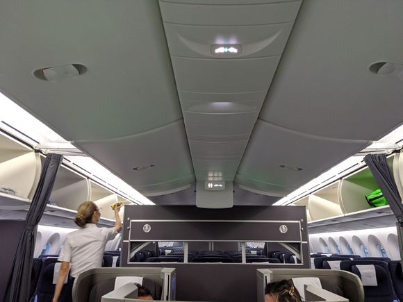 LHR-SEZ premium
