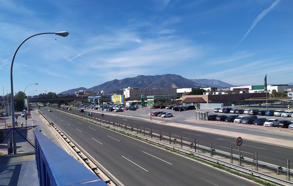 I didn't take any pics at the Holiday Inn Express Málaga Airport, but the cookie cutter hotel is visible in the middle of this pic
