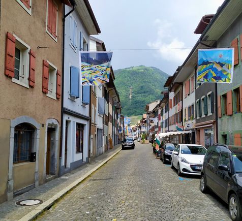 The main street through old Villeneuve, where you can find some boutiques, cafes and restaurants 