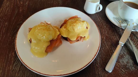 Eggs Royale