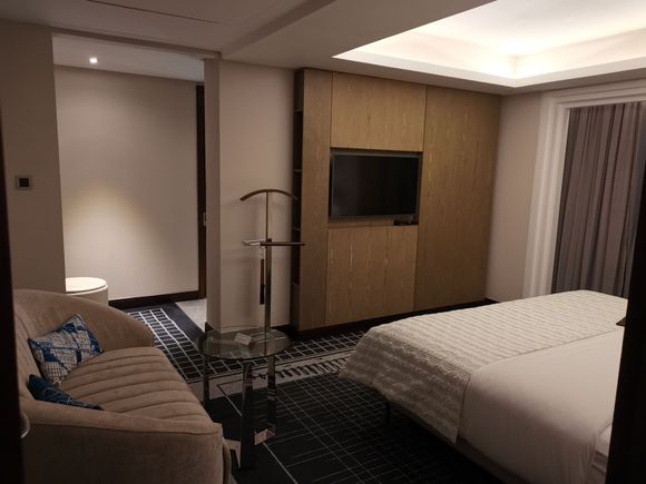 Executive Suite Bed Room