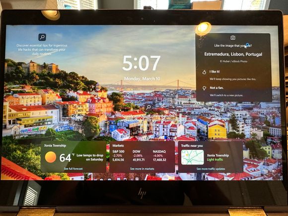 All those recent pictures of Portugal - my laptop devices to make Lisbon, Portugal the picture on the welcome screen today.
