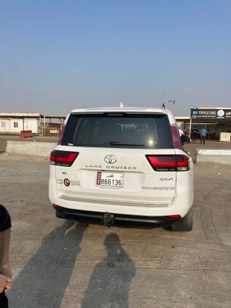 Booked a trip to the desert with Discover Qatar in the AM, they drove us out there in a Toyota Land Cruiser