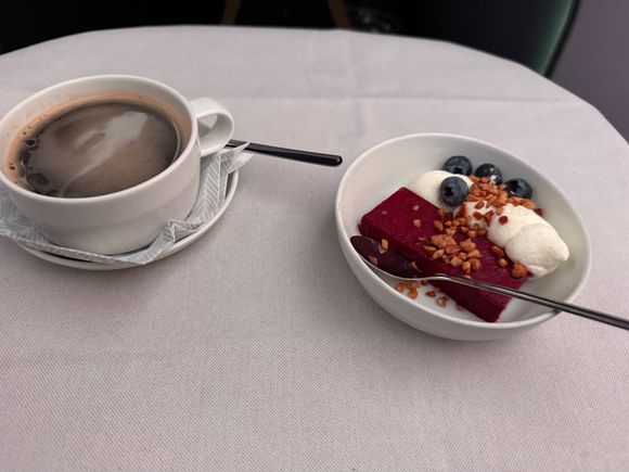 HEL JFK Dessert: Presentation was great but it tasted weird