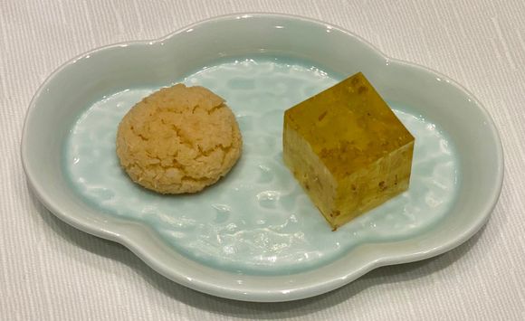 Complimentary coconut cookie and osmanthus jelly