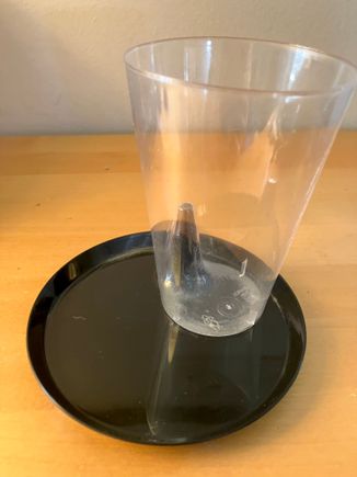 Spikey plastic wine glass failure United Airline