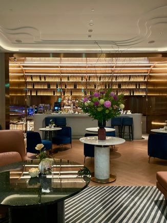 Lobby bar 