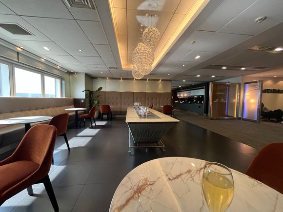 Champagne Bar 