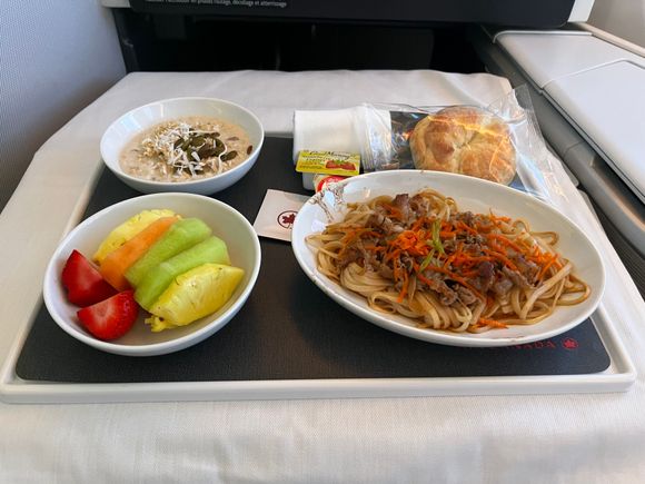 8/10 Breakfast, I choose the noodles dish. Noodles were a tad dry but tasted good.