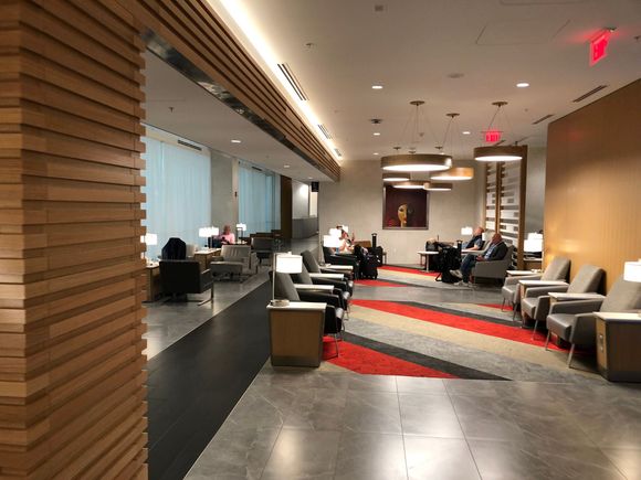 AA Flagship Lounge
