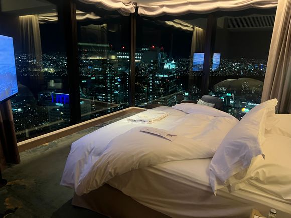 Corner bedroom in suite 